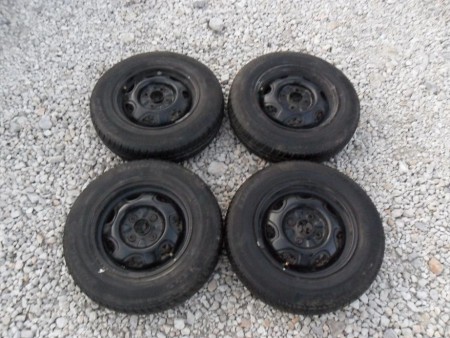 155/80 R13 4 kusy - plech. disky + pneu